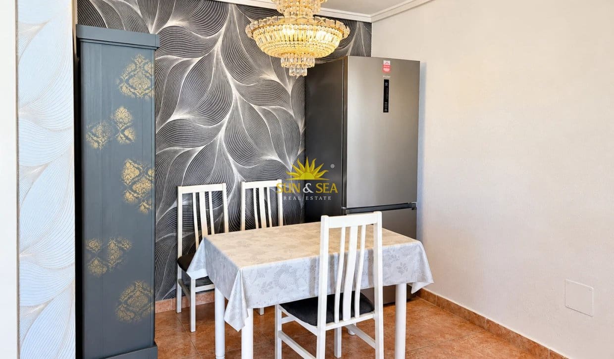 3 soveværelse Lejlighed til salg i Torrevieja - € 165.000 (Ref: 10179502)