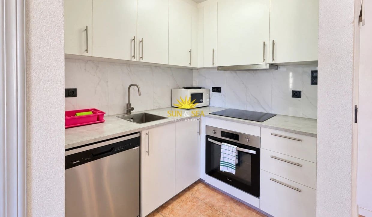 3 soveværelse Lejlighed til salg i Torrevieja - € 165.000 (Ref: 10179502)