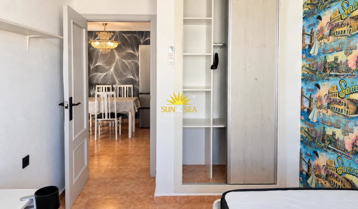 3 soveværelse Lejlighed til salg i Torrevieja - € 165.000 (Ref: 10179502)