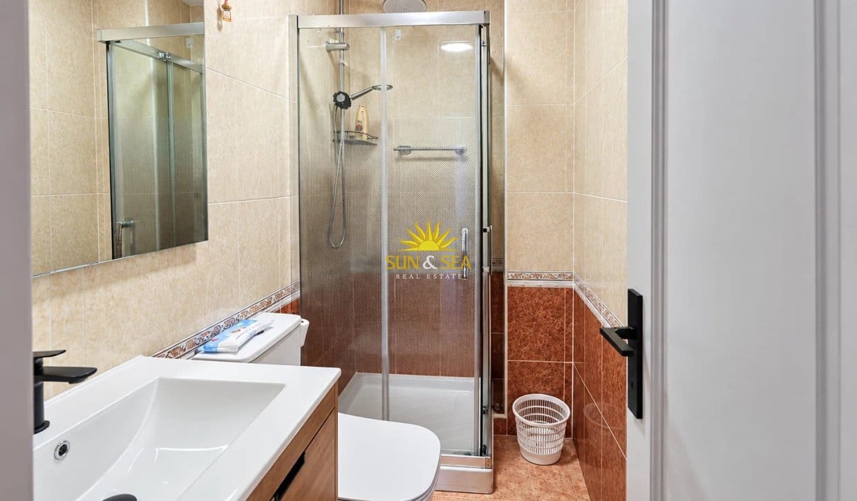 3 soveværelse Lejlighed til salg i Torrevieja - € 165.000 (Ref: 10179502)