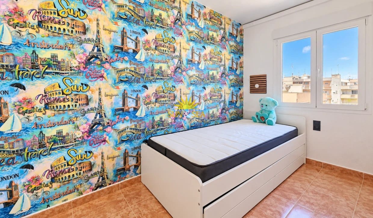 3 soveværelse Lejlighed til salg i Torrevieja - € 165.000 (Ref: 10179502)