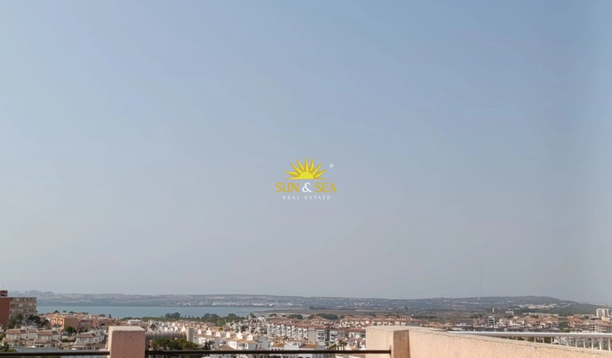 2 sypialnia Apartament na sprzedaż w La Mata z basenem garażem - 146 900 € (Ref: 10179503)