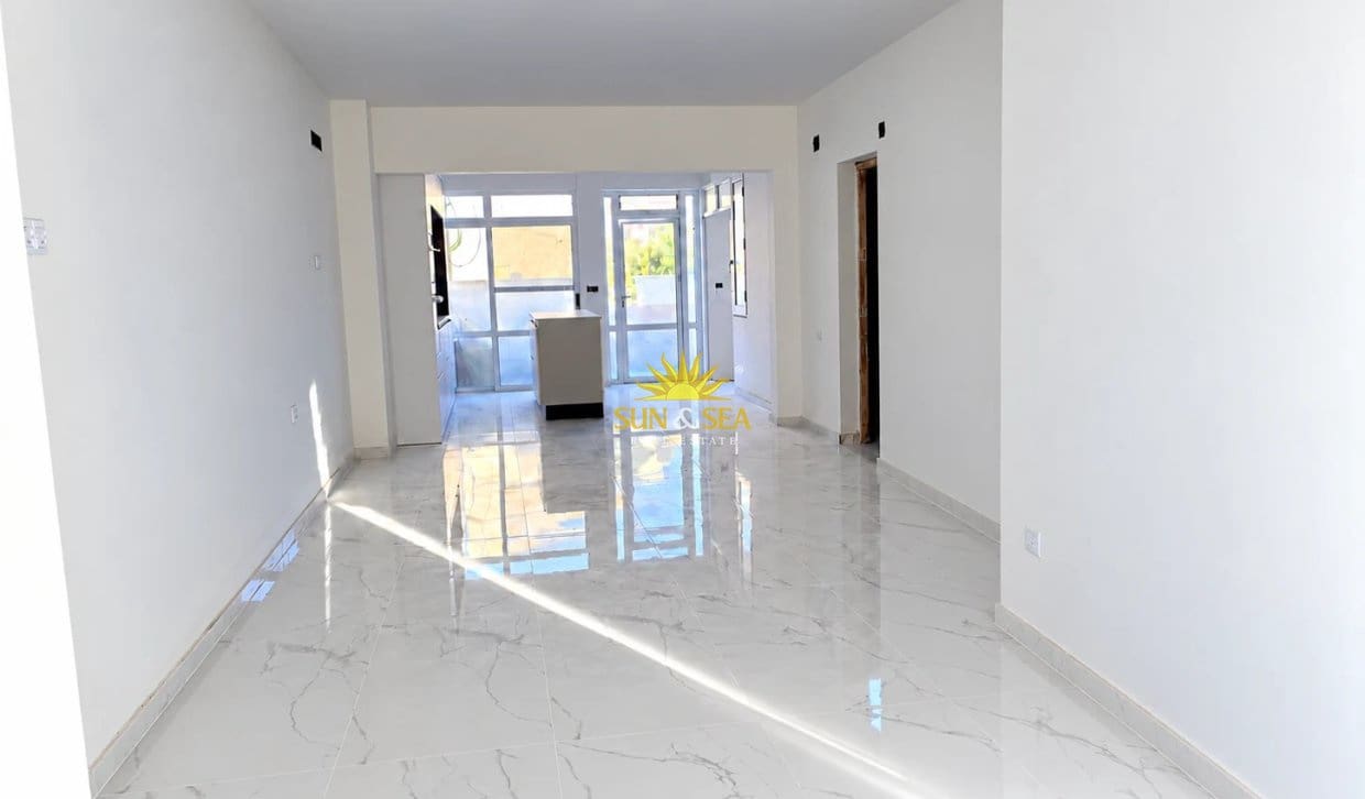 4 sypialnia Willa na sprzedaż w Orihuela Costa z basenem garażem - 315 000 € (Ref: 10180928)