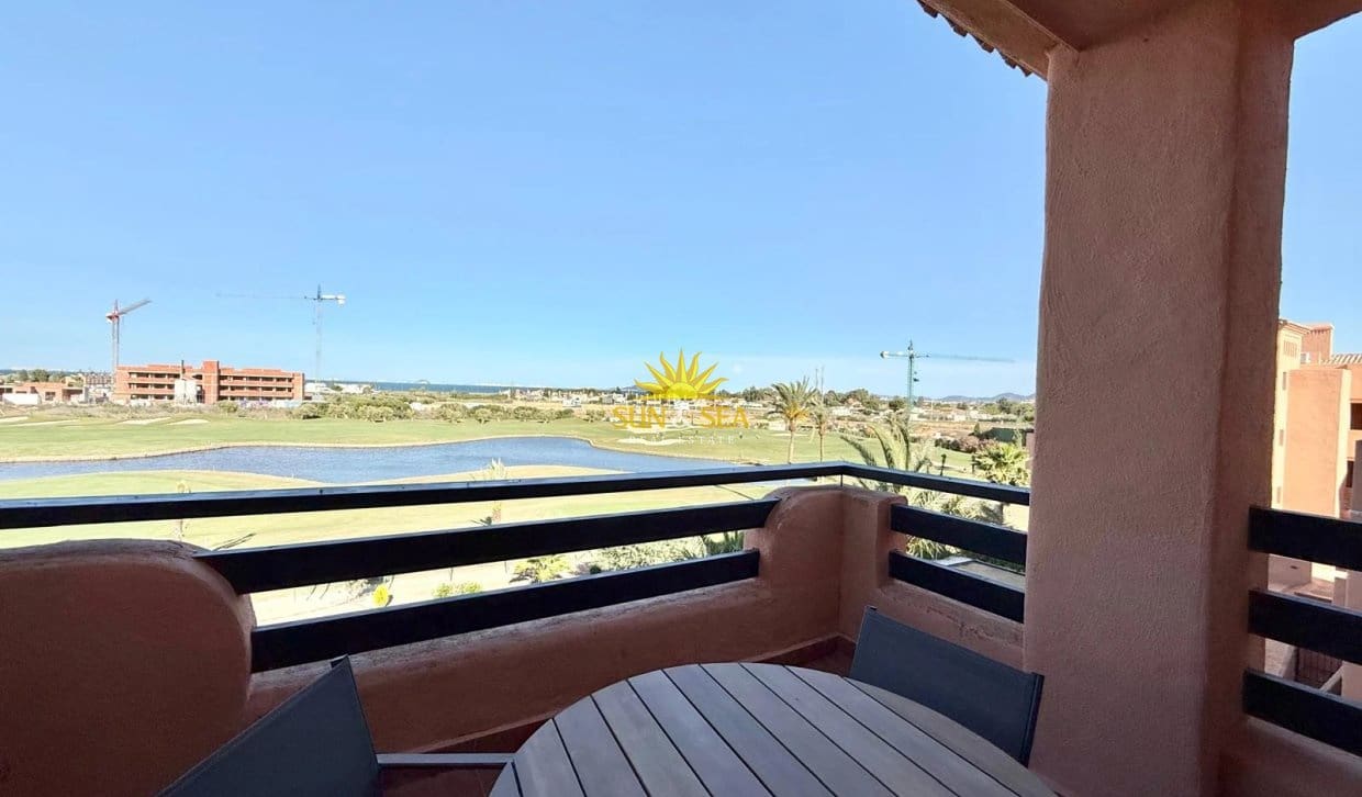 2 soverom Leilighet til salgs i Los Alcazares med svømmebasseng garasje - € 289 000 (Ref: 10183260)