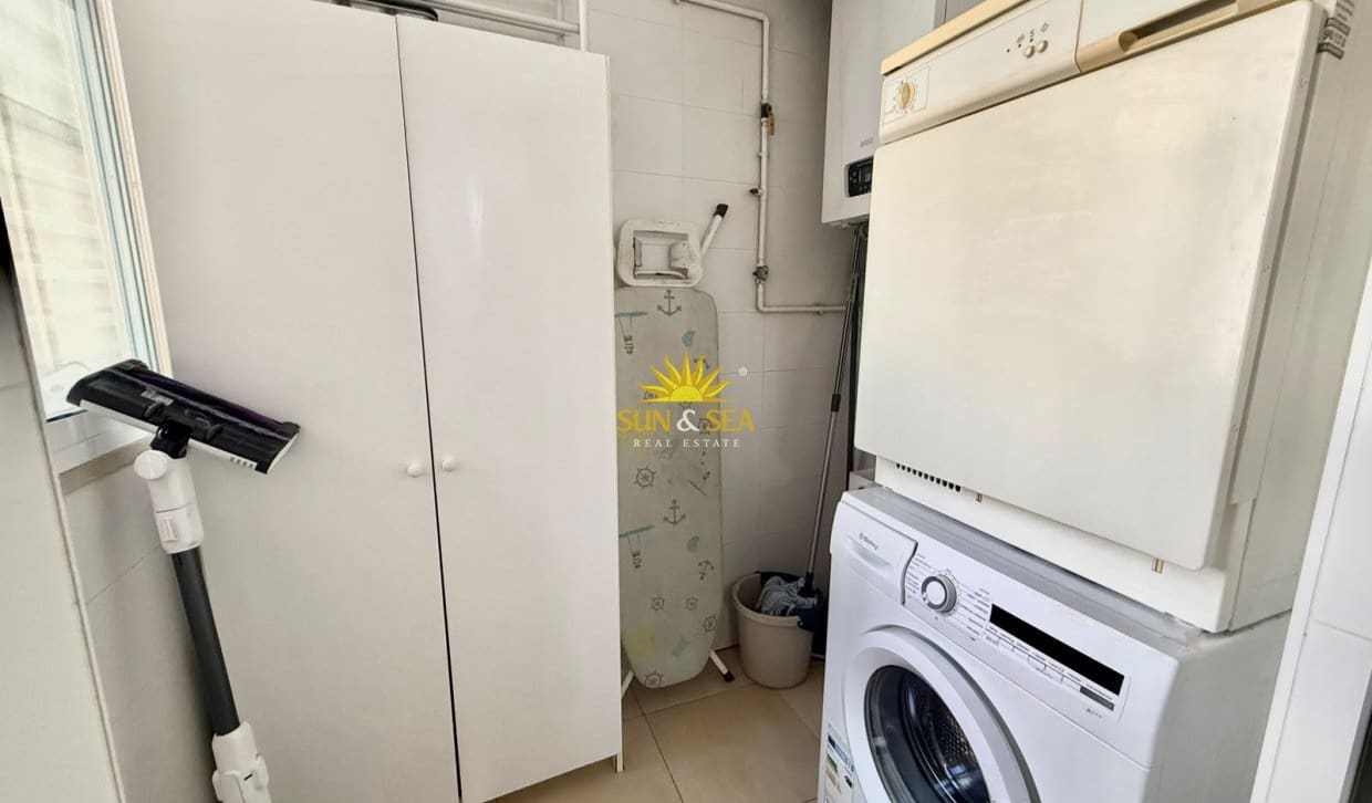 3 bedroom Apartment for rent in Alicante / Alacant city with garage - € 2,150 (Ref: 10183262)