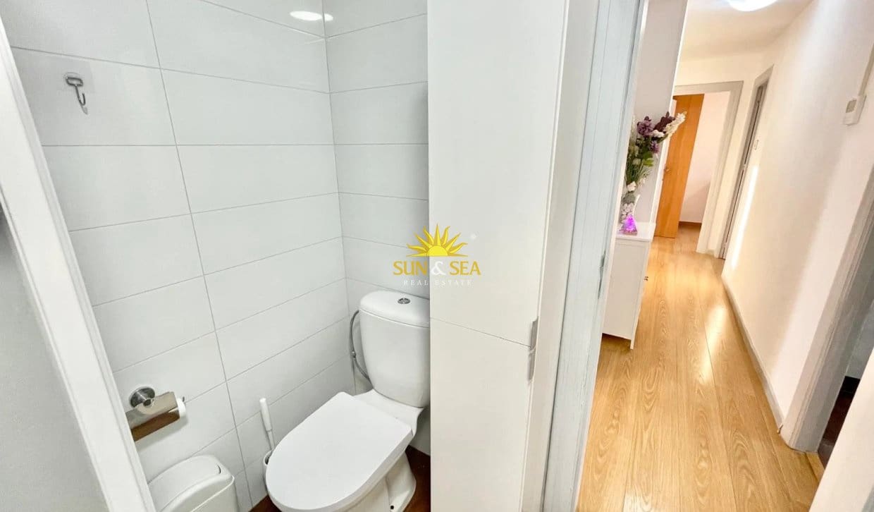 3 Zimmer Apartment zu vermieten in Los Alcazares mit Pool Garage - 1.000 € (Ref: 10183669)