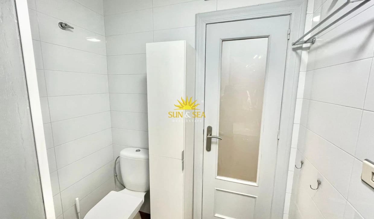 3 Zimmer Apartment zu vermieten in Los Alcazares mit Pool Garage - 1.000 € (Ref: 10183669)