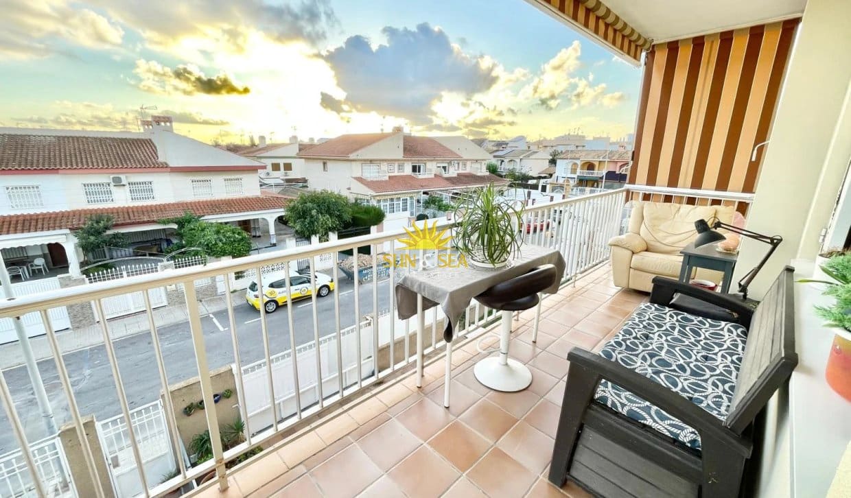 3 Zimmer Apartment zu vermieten in Los Alcazares mit Pool Garage - 1.000 € (Ref: 10183669)