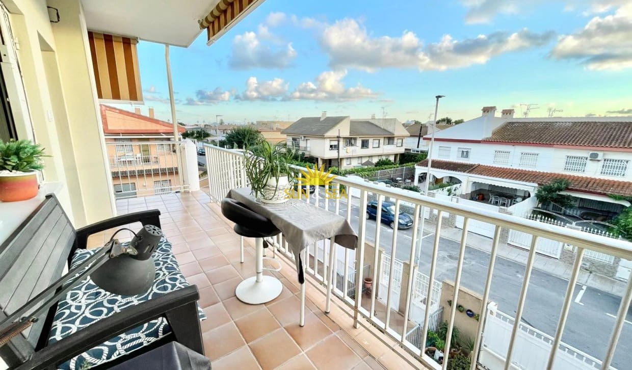 3 Zimmer Apartment zu vermieten in Los Alcazares mit Pool Garage - 1.000 € (Ref: 10183669)