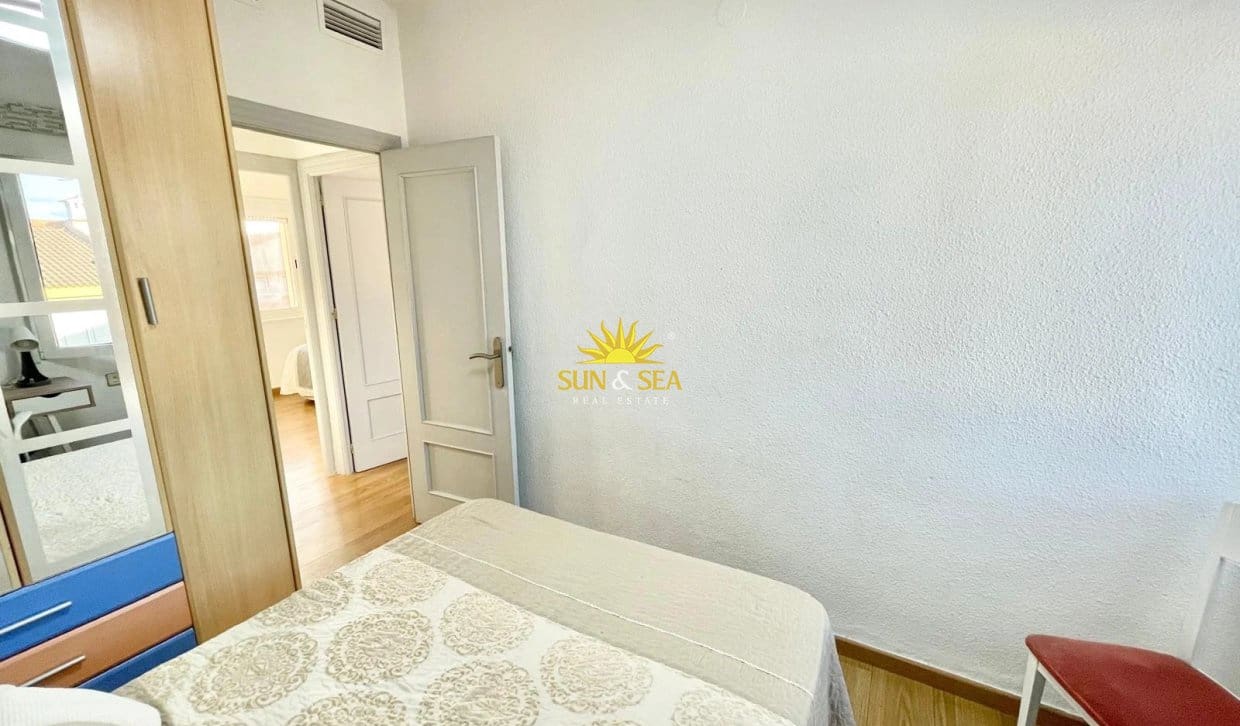 3 Zimmer Apartment zu vermieten in Los Alcazares mit Pool Garage - 1.000 € (Ref: 10183669)
