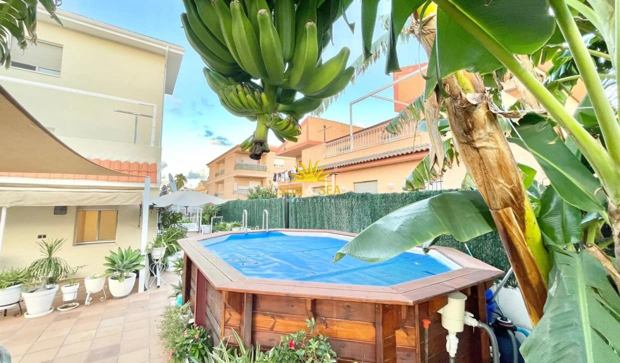 3 Zimmer Apartment zu vermieten in Los Alcazares mit Pool Garage - 1.000 € (Ref: 10183669)