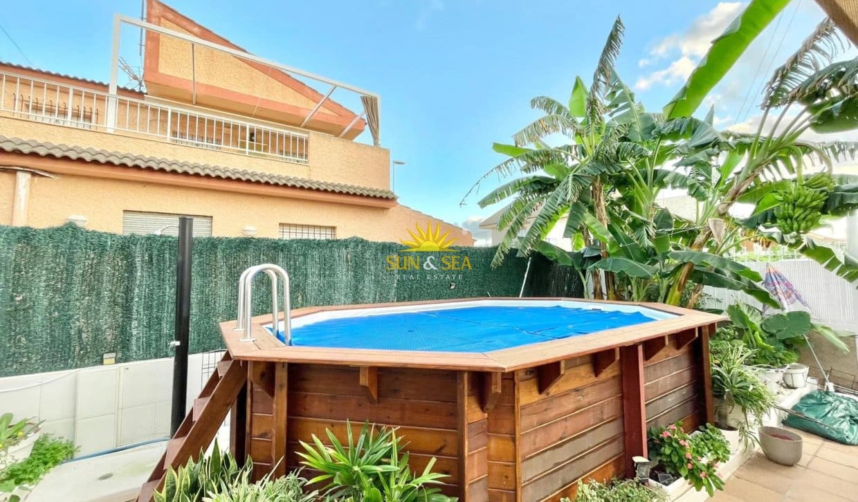 3 Zimmer Apartment zu vermieten in Los Alcazares mit Pool Garage - 1.000 € (Ref: 10183669)