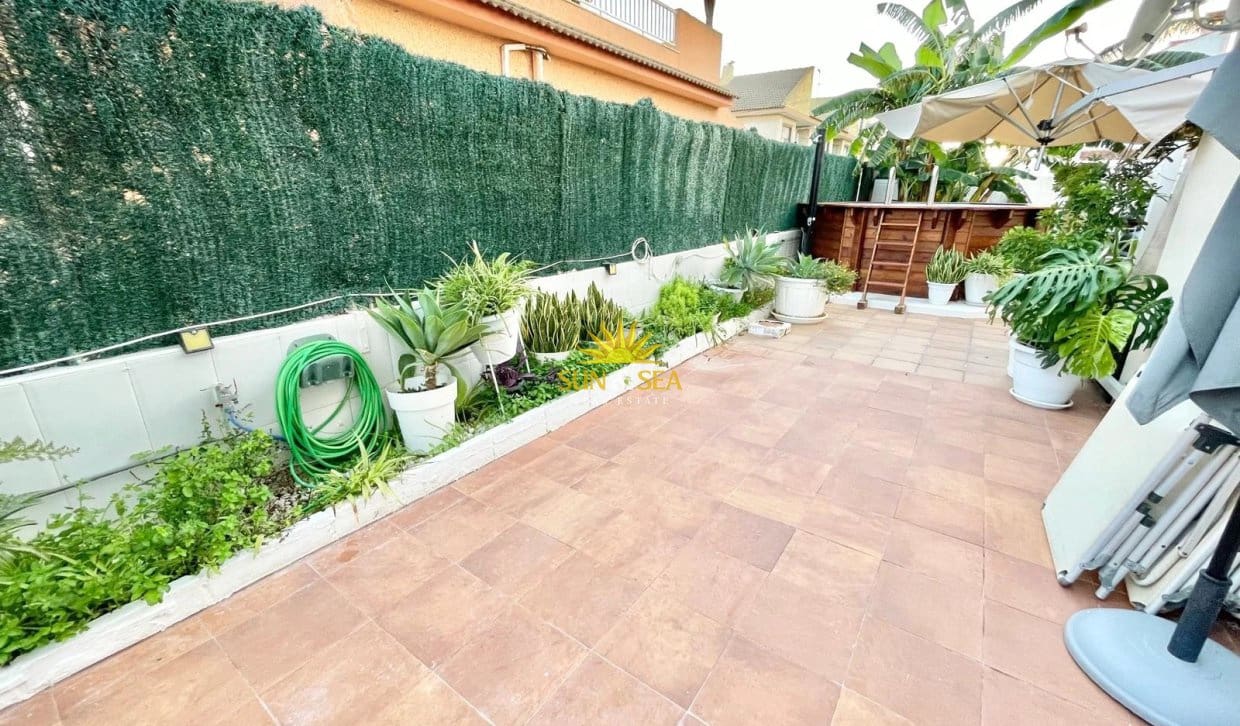 3 Zimmer Apartment zu vermieten in Los Alcazares mit Pool Garage - 1.000 € (Ref: 10183669)
