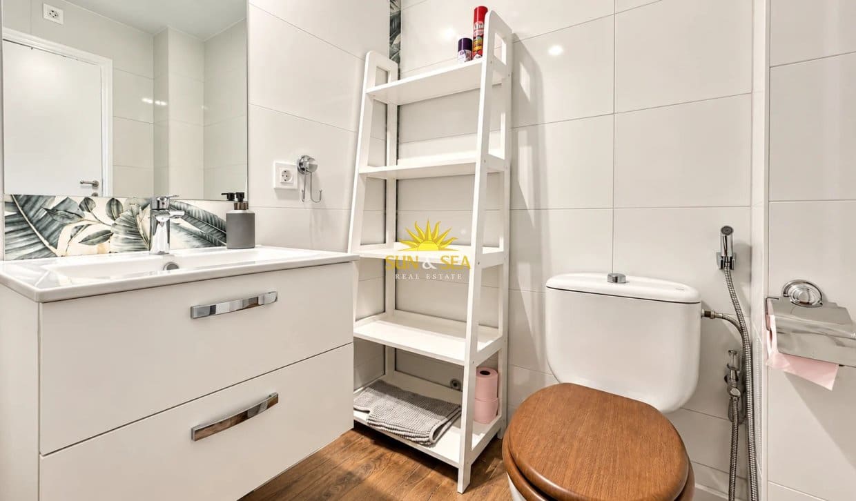 4 quarto Apartamento para arrendar em Campoamor com garagem - 1 250 € (Ref: 10183671)