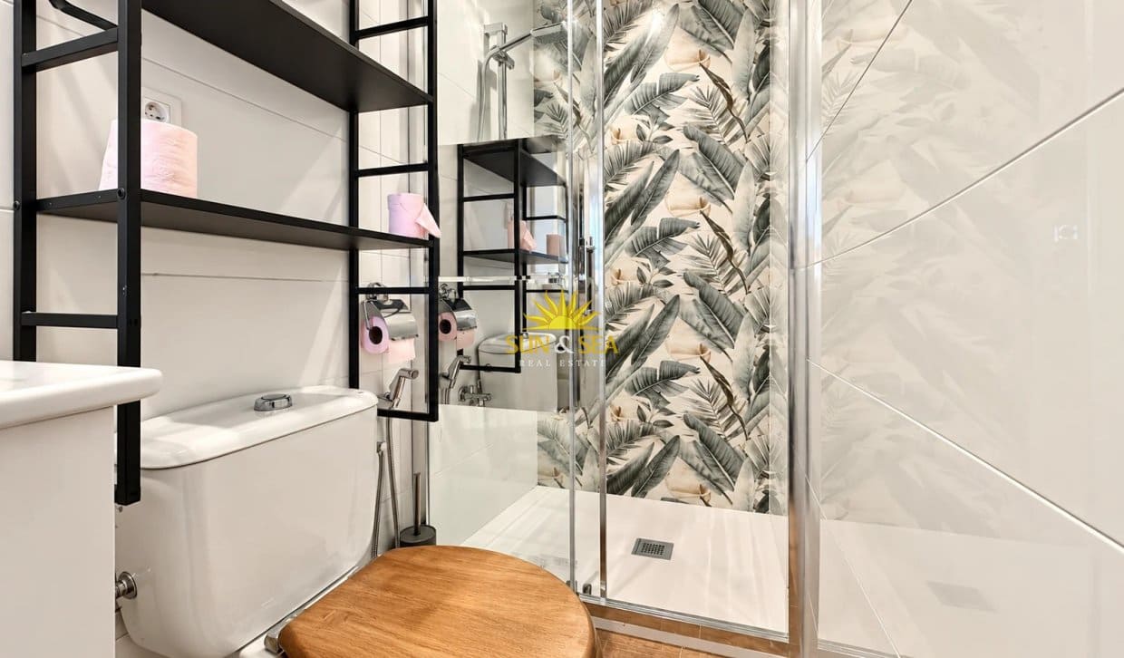 4 quarto Apartamento para arrendar em Campoamor com garagem - 1 250 € (Ref: 10183671)