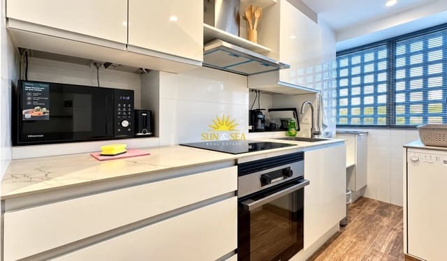4 quarto Apartamento para arrendar em Dehesa de Campoamor, Orihuela com garagem - 1 250 € (Ref: 10183671)