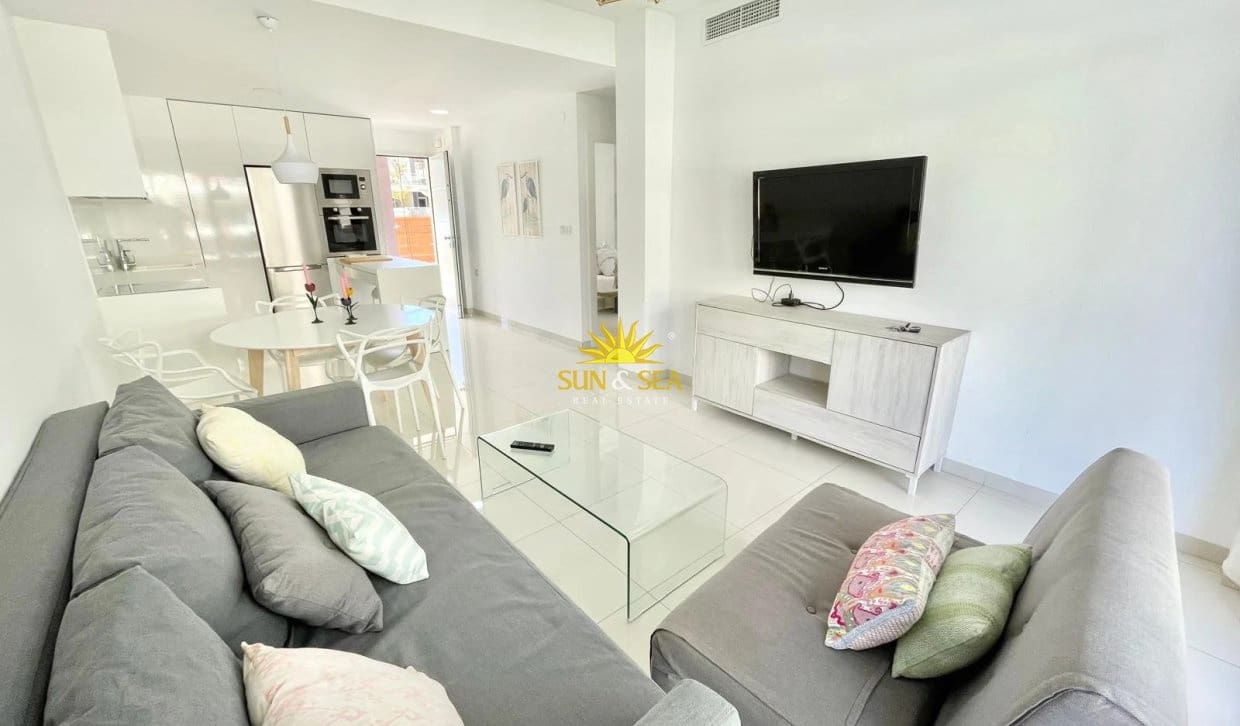 2 bedroom Apartment for holiday rental in Torre de la Horadada with pool garage - € 800 (Ref: 10183672)