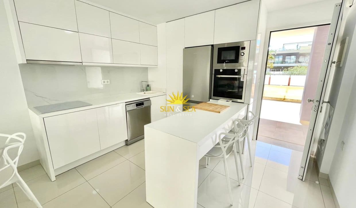 2 bedroom Apartment for holiday rental in Torre de la Horadada with pool garage - € 800 (Ref: 10183672)