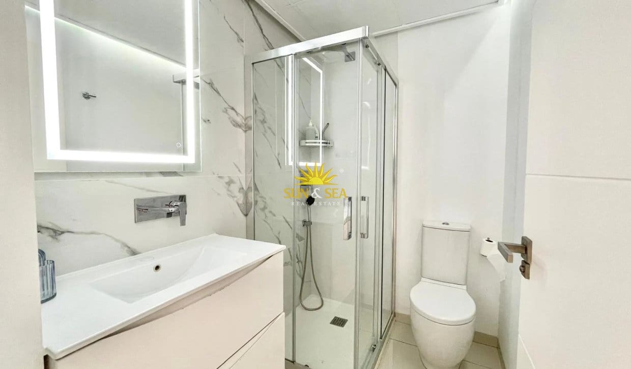 2 bedroom Apartment for holiday rental in Torre de la Horadada with pool garage - € 800 (Ref: 10183672)