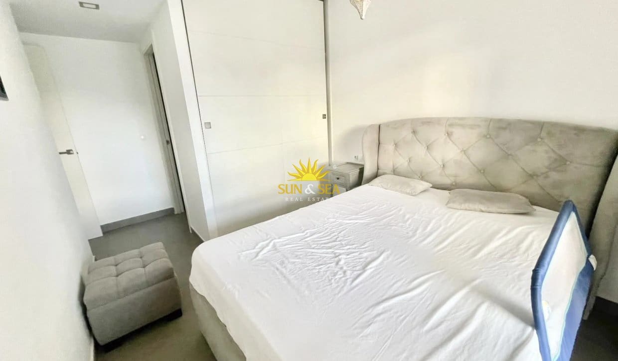 2 slaapkamer Appartement voor vakantieverhuur in Alicante stad met zwembad garage - € 1.550 (Ref: 10185308)