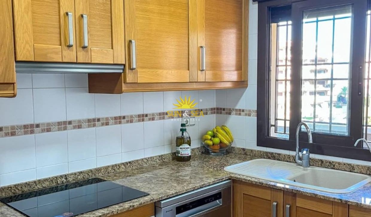2 Zimmer Apartment zu verkaufen in Arenales del Sol mit Pool - 315.000 € (Ref: 10186065)