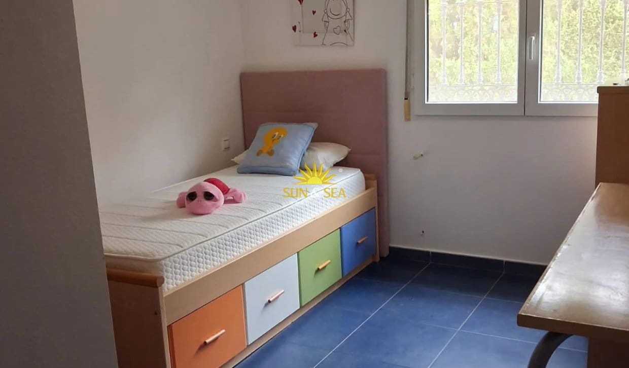 4 Zimmer Villa zu vermieten in Los Balcones mit Pool Garage - 2.000 € (Ref: 10186066)