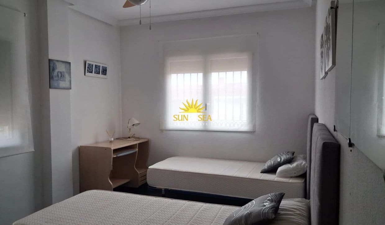 4 Zimmer Villa zu vermieten in Los Balcones mit Pool Garage - 2.000 € (Ref: 10186066)