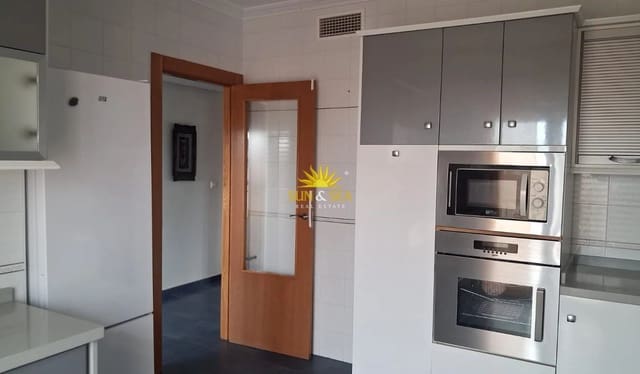4 Zimmer Villa zu vermieten in Los Balcones mit Pool Garage - 2.000 € (Ref: 10186066)