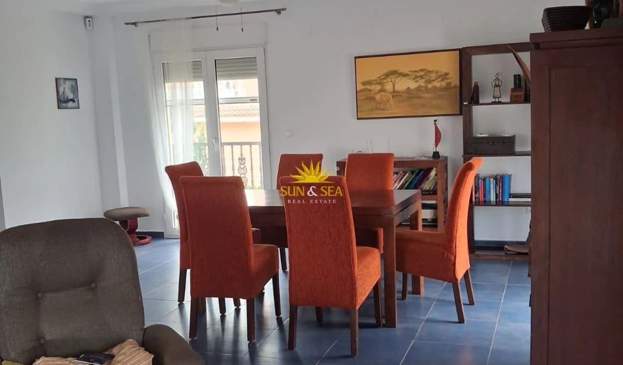 4 Zimmer Villa zu vermieten in Los Balcones mit Pool Garage - 2.000 € (Ref: 10186066)