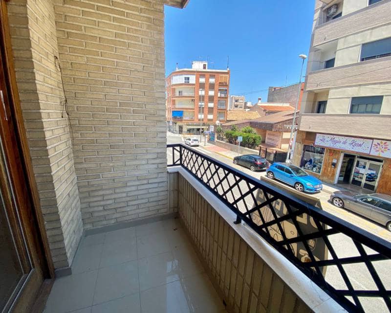 Apartamento de 2 habitaciones en Almoradí en alquiler - 850 € (Ref: 6117250)