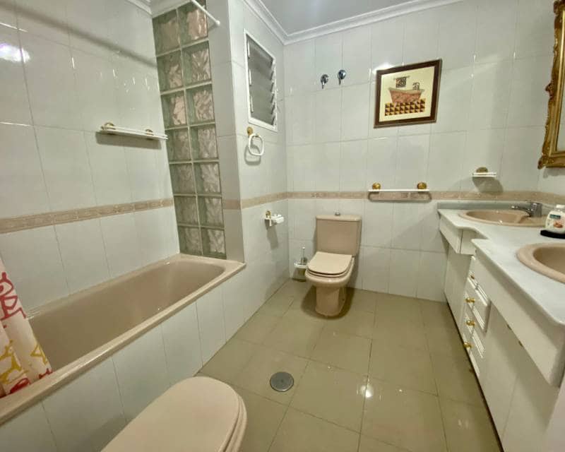 Apartamento de 2 habitaciones en Almoradí en alquiler - 850 € (Ref: 6117250)