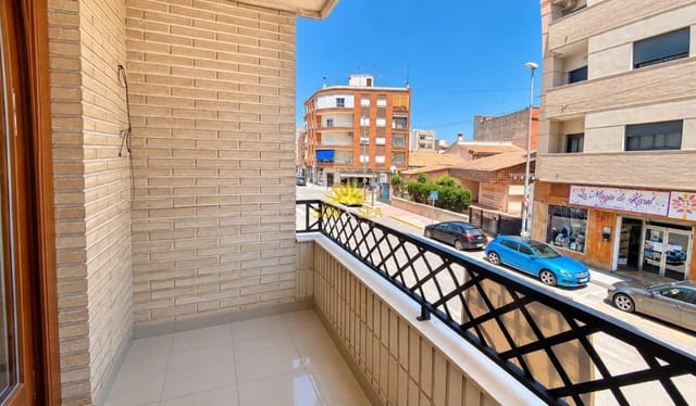 2 quarto Apartamento para arrendar em Almoradí - 750 € (Ref: 6117250)