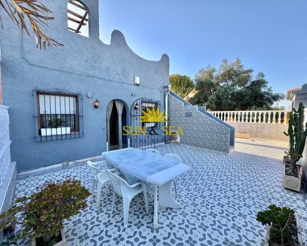 Chalet de 2 habitaciones en Centro, Torrevieja en alquiler con garaje - 900 € (Ref: 6208301)