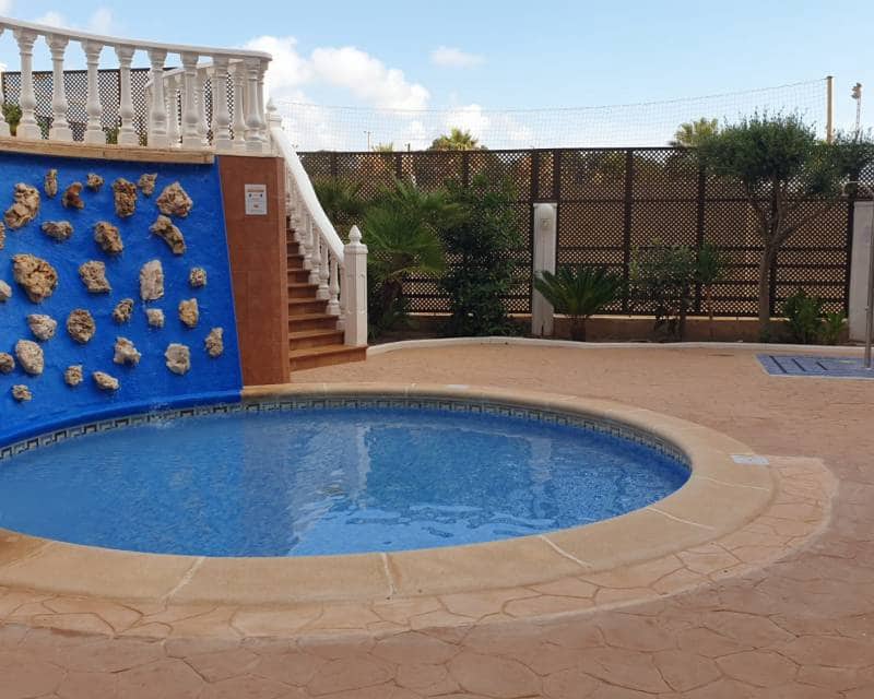 2 bedroom Apartment for rent in Guardamar del Segura with pool - € 900 (Ref: 6255368)