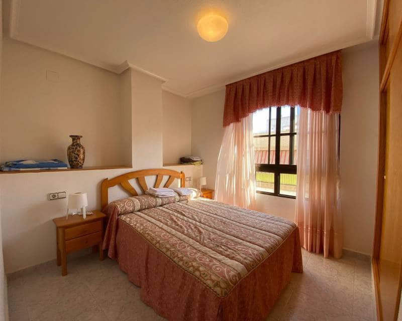 2 bedroom Apartment for rent in Guardamar del Segura with pool - € 900 (Ref: 6255368)