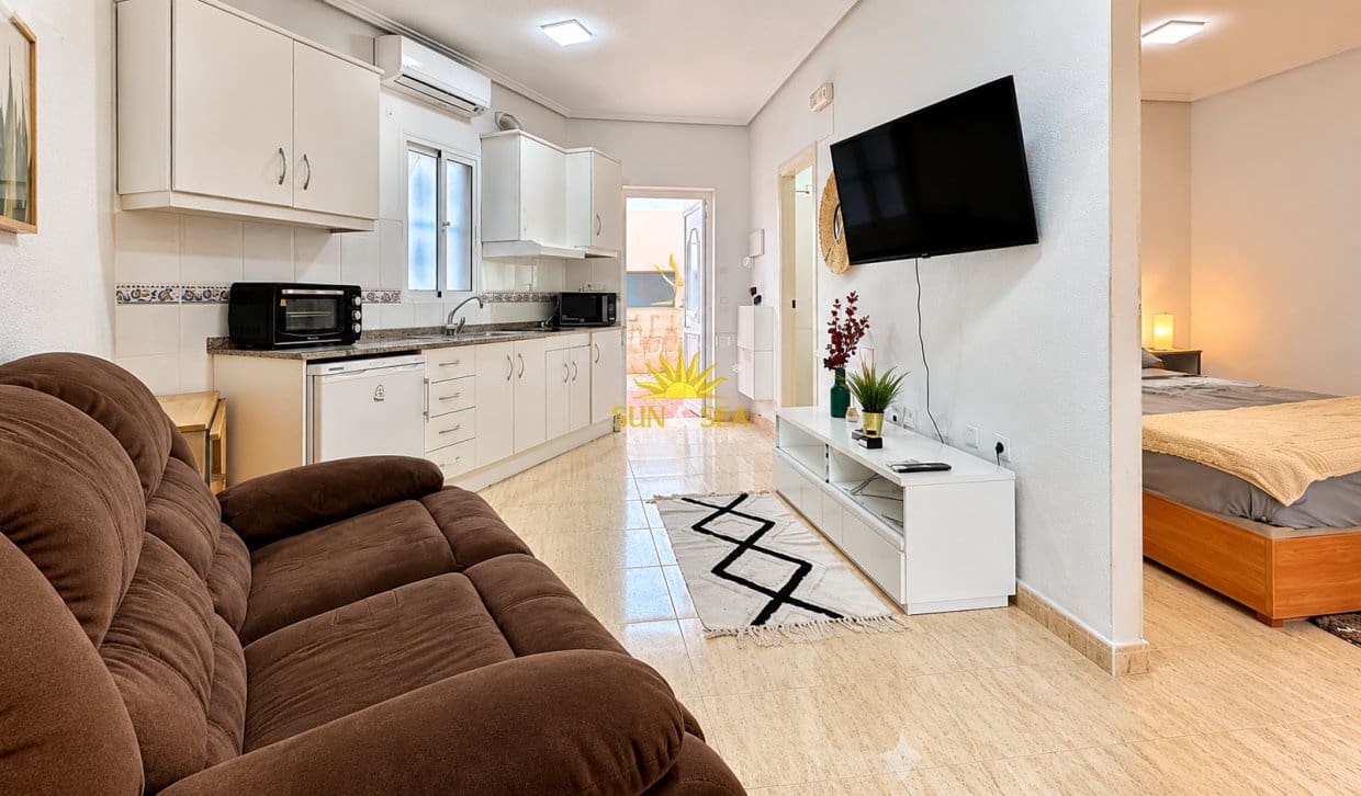 1 soverom Leilighet til leie i San Miguel de Salinas - € 650 (Ref: 6295392)