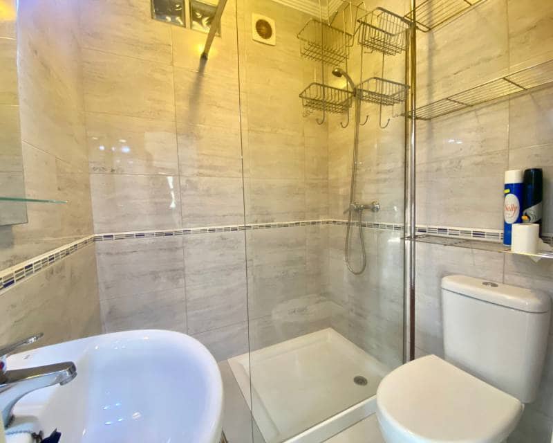 Chalet de 3 habitaciones en Torrevieja en alquiler - 850 € (Ref: 6342025)