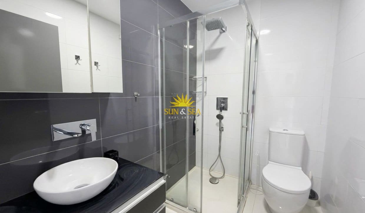 2 bedroom Apartment for rent in Pilar de la Horadada with pool - € 850 (Ref: 6351820)