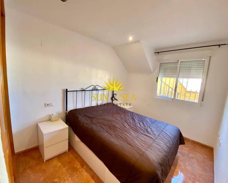 2 soveværelse Byhus til leje i Arenales del Sol med swimmingpool garage - € 750 (Ref: 6457702)