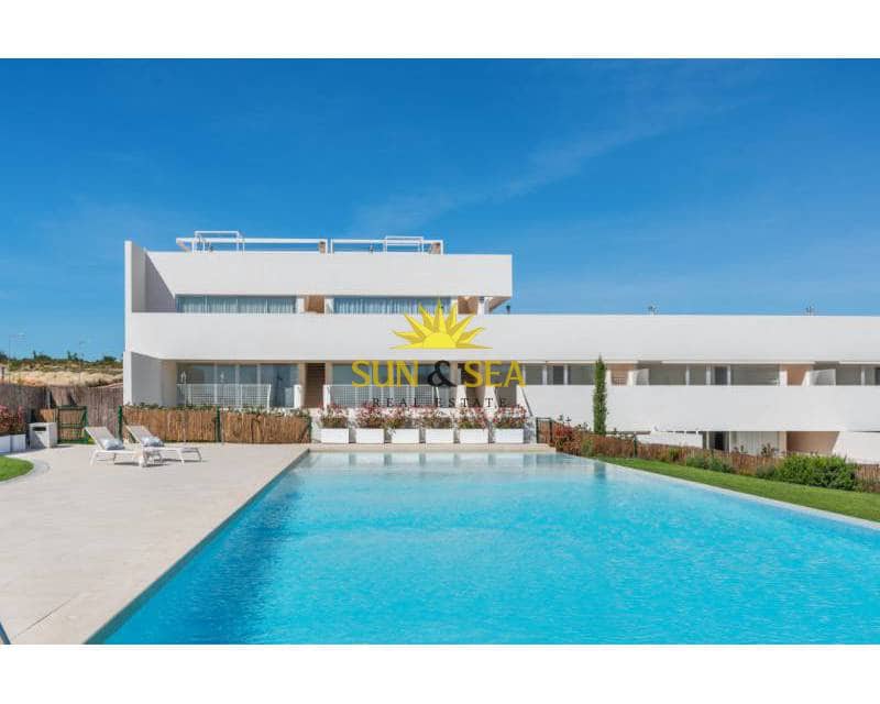 2 bedroom Townhouse for rent in Torrevieja with pool garage - € 1,500 (Ref: 6681020)