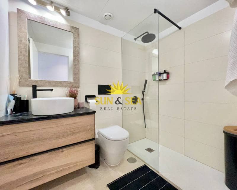 2 bedroom Townhouse for rent in Torrevieja with pool garage - € 1,500 (Ref: 6681020)