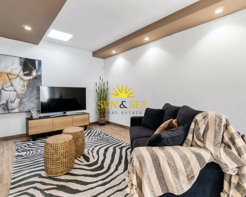 Appartement de 4 chambres à louer à Benijofar avec piscine - 2 350 € (Ref: 6715194)