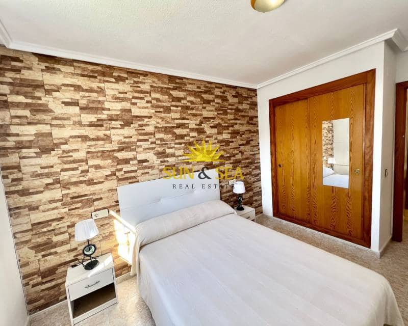2 camera da letto Attico da affittare in Torrevieja con piscina - 900 € (Rif: 6758760)