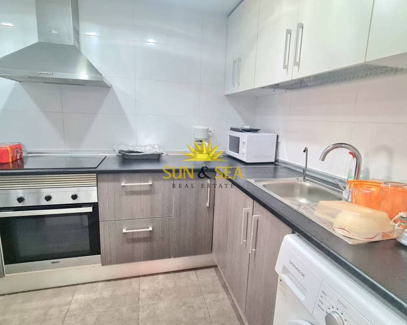 3 soveværelse Lejlighed til leje i Santa Pola - € 700 (Ref: 6871730)