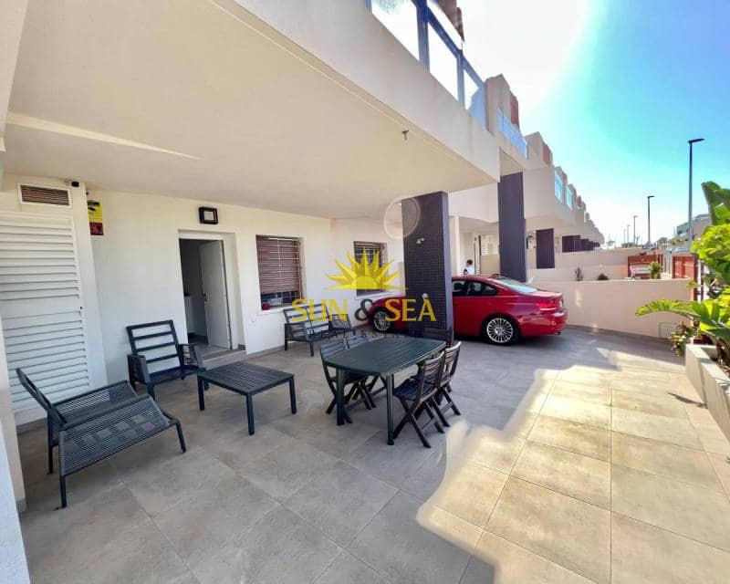 3 bedroom Townhouse for rent in Torre de la Horadada with pool garage - € 1,500 (Ref: 6882377)