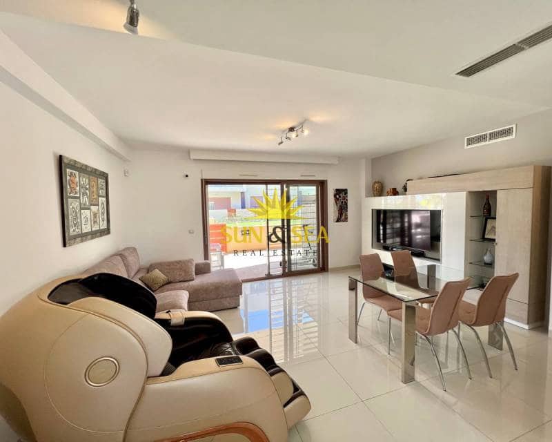 3 bedroom Townhouse for rent in Torre de la Horadada with pool garage - € 1,500 (Ref: 6882377)