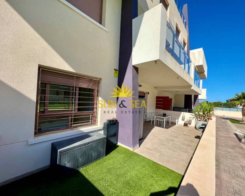 3 bedroom Townhouse for rent in Torre de la Horadada with pool garage - € 1,500 (Ref: 6882377)