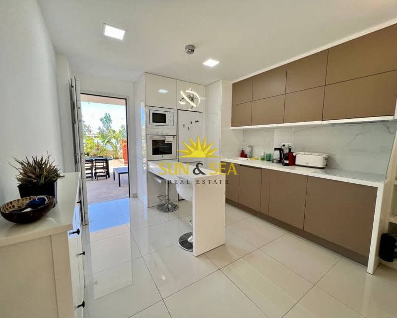 3 bedroom Townhouse for rent in Torre de la Horadada with pool garage - € 1,500 (Ref: 6882377)