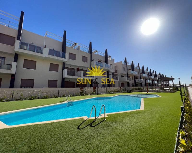 3 bedroom Townhouse for rent in Torre de la Horadada with pool garage - € 1,500 (Ref: 6882377)
