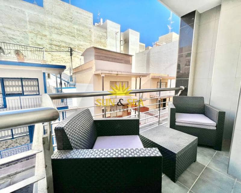 2 makuuhuone Huoneisto vuokrattavana paikassa Torrevieja - 900 € (Ref: 6903397)